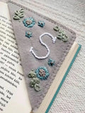 Personalized Embroidered Book Triangle Felt Corner Bookmark Custom One Letter Four Seasons Styles